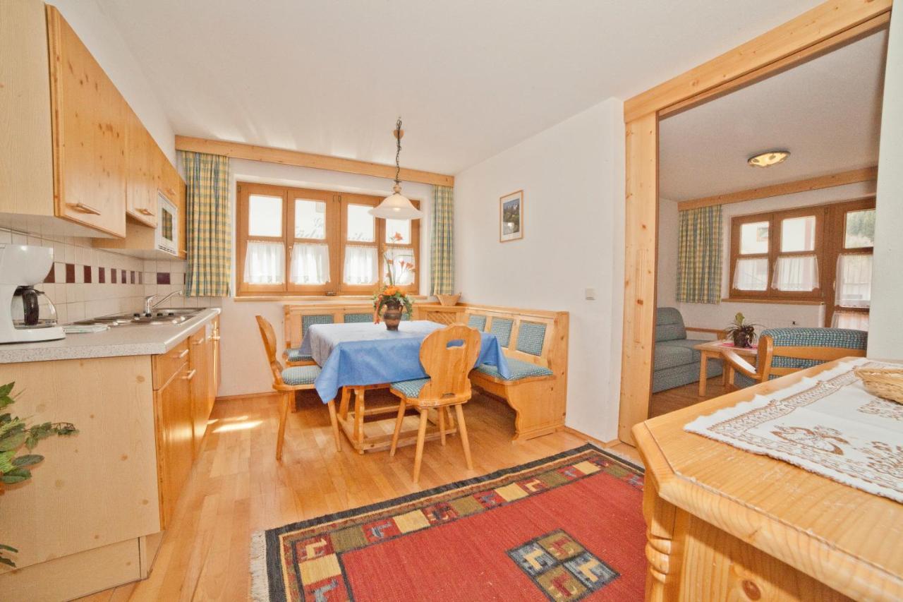 Chasa Per La Punt Apartment Galtuer Luaran gambar